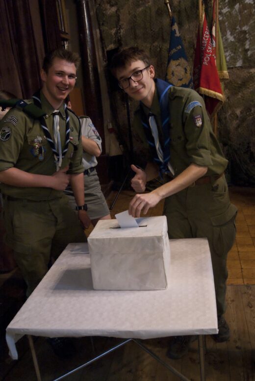 nie_czytaj_kodu_tylko_idź_głosować