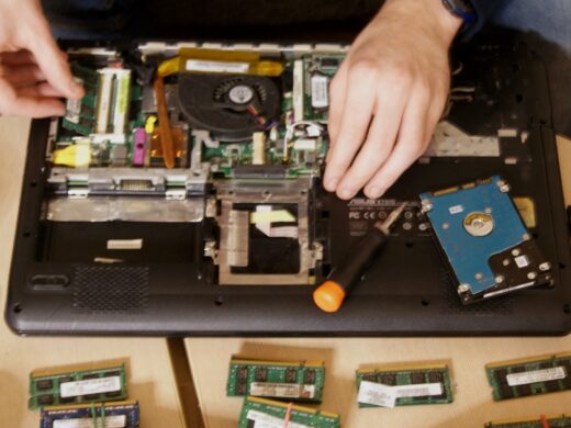 Ilu harcerzy potrzeba do złożenia komputera